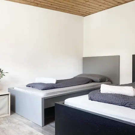 3 Haus Nahe Airport Ber