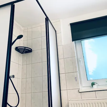 3 Haus Nahe Airport Ber 아파트